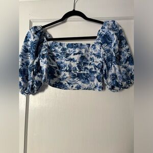 Abercrombie and Fitch crop puff sleeve top